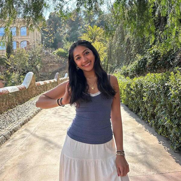 Swim Instructor Profile Image: Aaliya V.