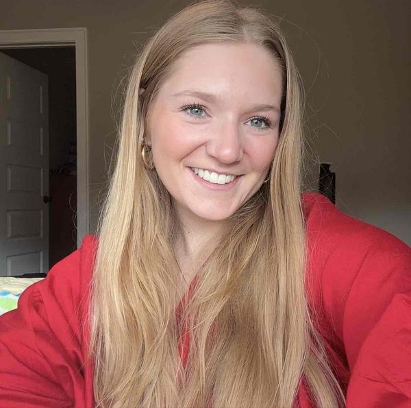 Swim Instructor Profile Image: Alexis D.