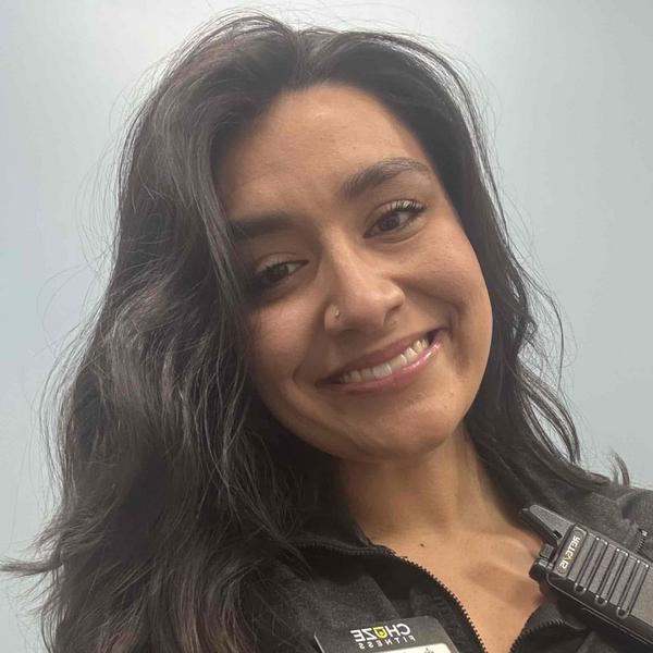 Swim Instructor Profile Image: Alyzandra L.