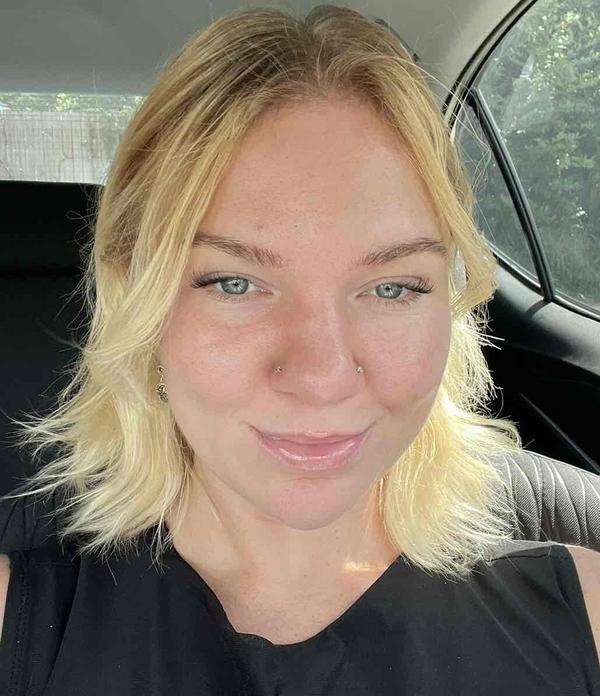 Swim Instructor Profile Image: Amanda K.