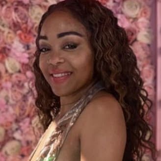 Swim Instructor Profile Image: Amira E.