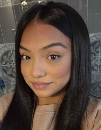 Swim Instructor Profile Image: Ariana P.