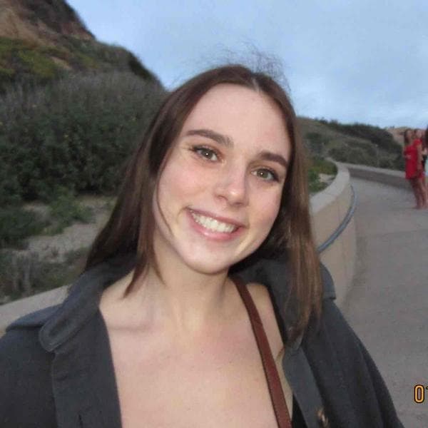 Swim Instructor Profile Image: Ava P.