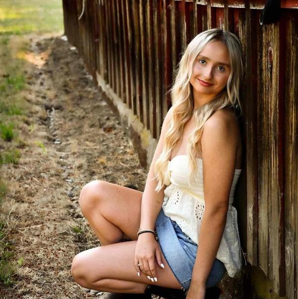 Swim Instructor Profile Image: Avery H.