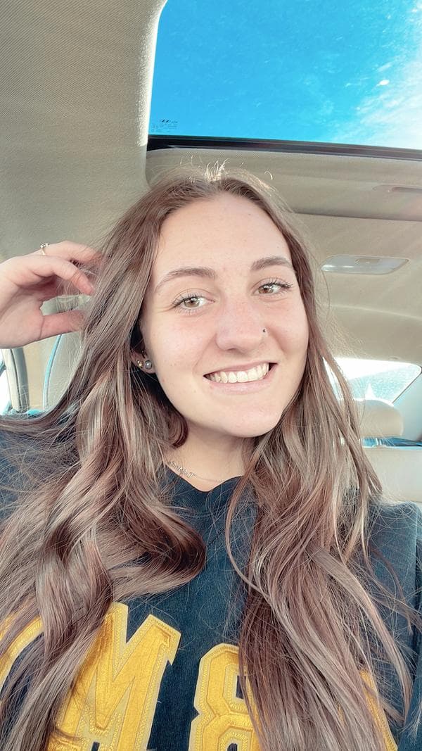 Swim Instructor Profile Image: Brooklyn M.