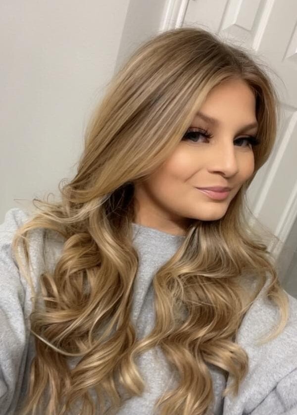 Swim Instructor Profile Image: Cadence R.