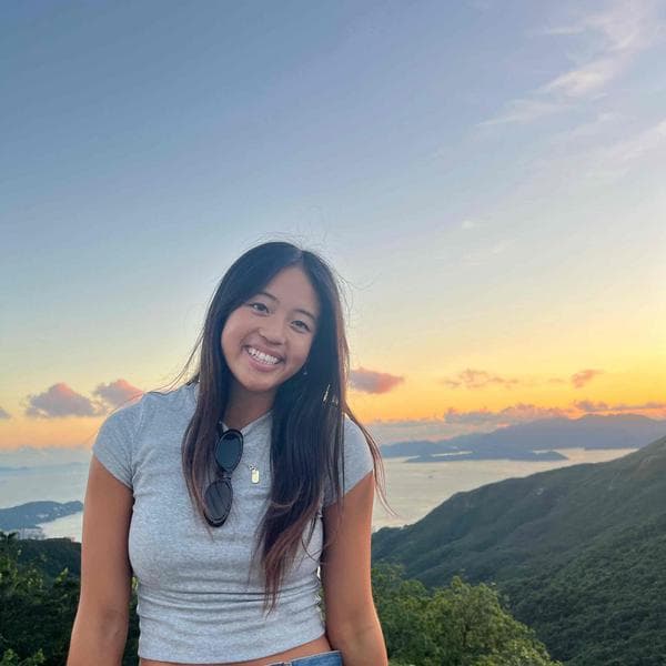 Swim Instructor Profile Image: Calie N.