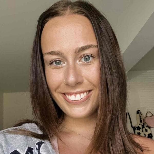 Swim Instructor Profile Image: Caroline S.