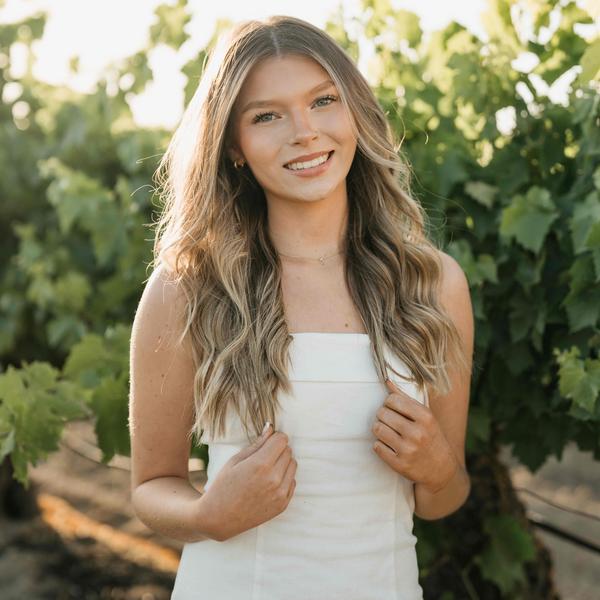 Swim Instructor Profile Image: Chelsey S.