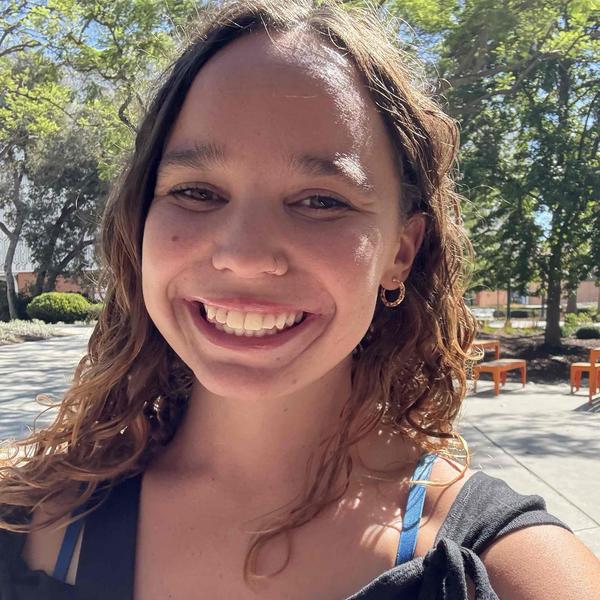 Swim Instructor Profile Image: Chloe P.