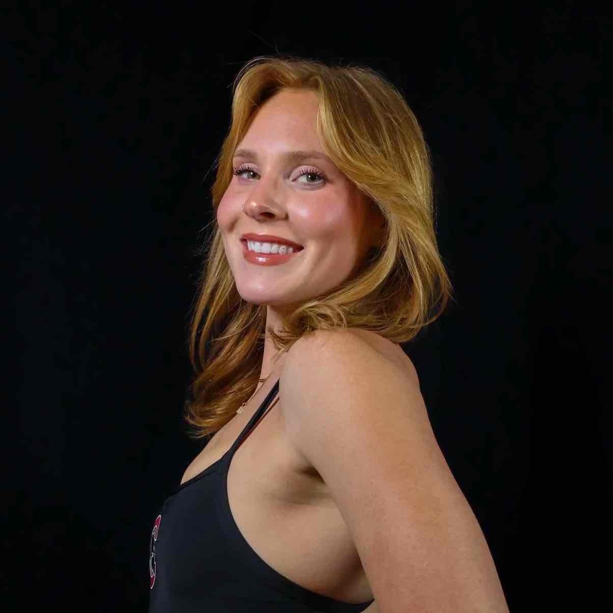 Swim Instructor Profile Image: Claudia S.