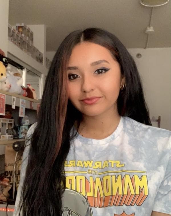 Swim Instructor Profile Image: Dara S.