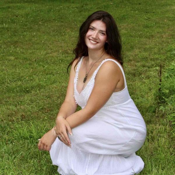 Swim Instructor Profile Image: Delaney B.