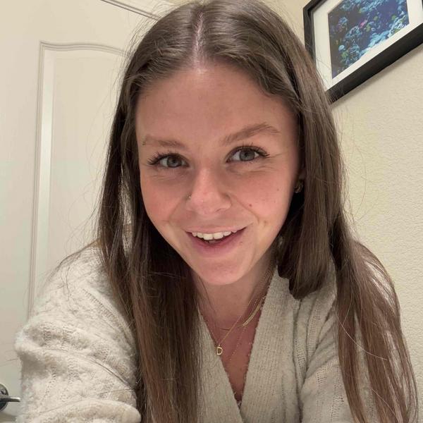 Swim Instructor Profile Image: Denisa S.
