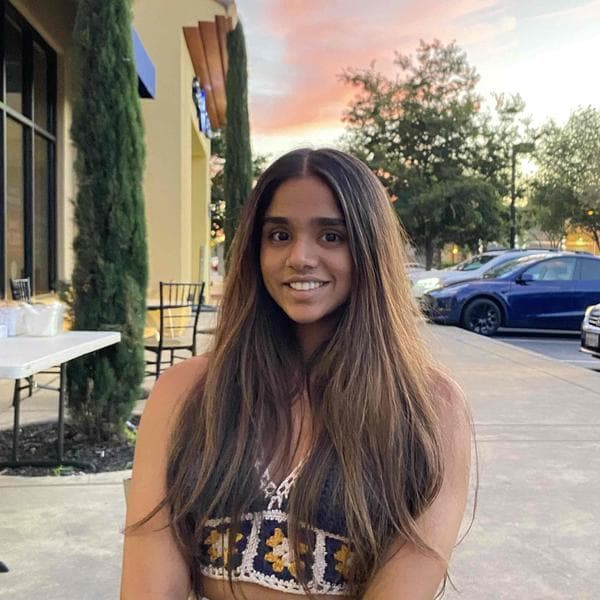 Swim Instructor Profile Image: Diya S.