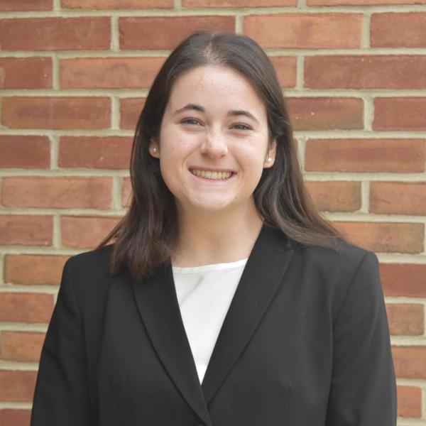 Swim Instructor Profile Image: Elizabeth P.