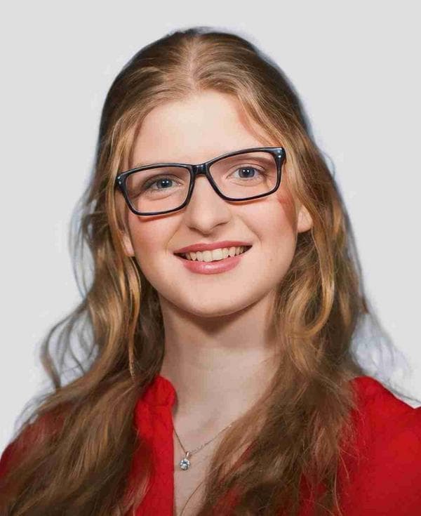 Sunsational Private Swim Lesson Instructor in Overland Park, Kansas 66223-2780 - Elizabeth E