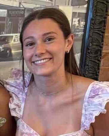 Swim Instructor Profile Image: Ella H.