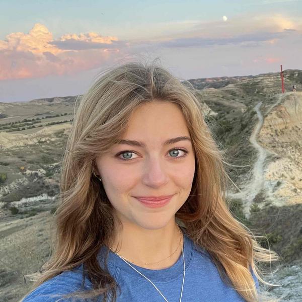 Swim Instructor Profile Image: Emma C.