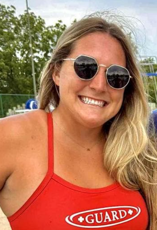 Swim Instructor Profile Image: Emma B.