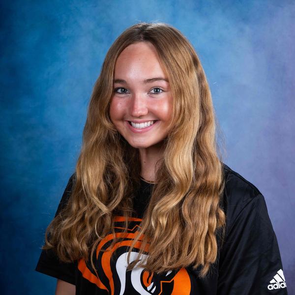 Swim Instructor Profile Image: Emma H.