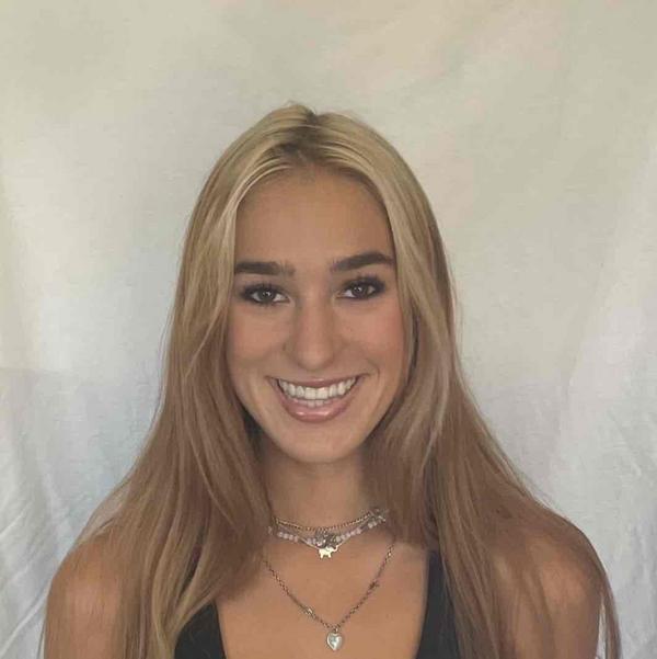 Swim Instructor Profile Image: Emmaline P.