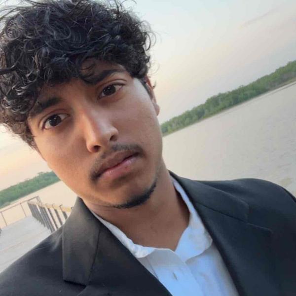 Swim Instructor Profile Image: Ethan D.