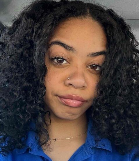 Swim Instructor Profile Image: Eunique Y.