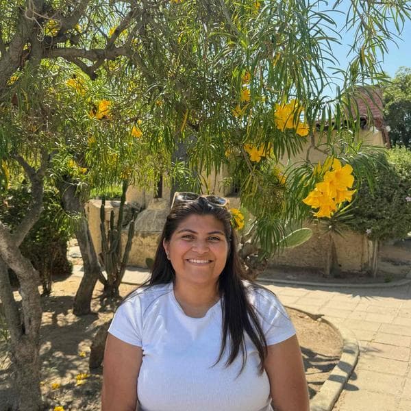 Swim Instructor Profile Image: Eviana P.