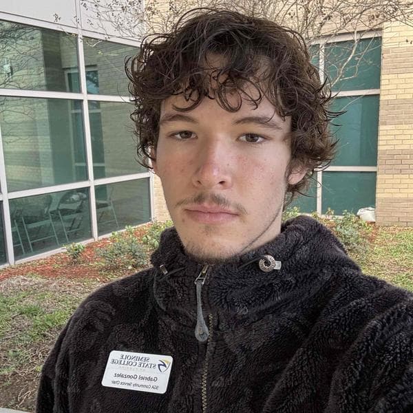 Swim Instructor Profile Image: Gabriel G.