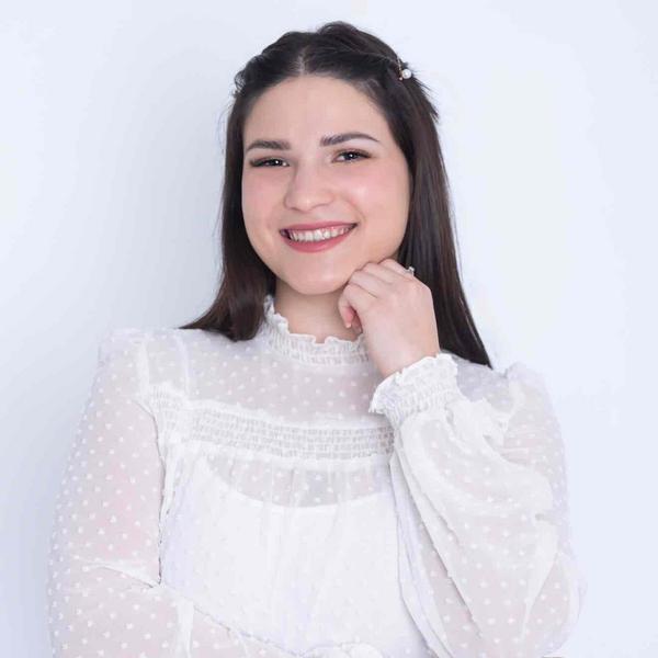 Swim Instructor Profile Image: Gabriela R.