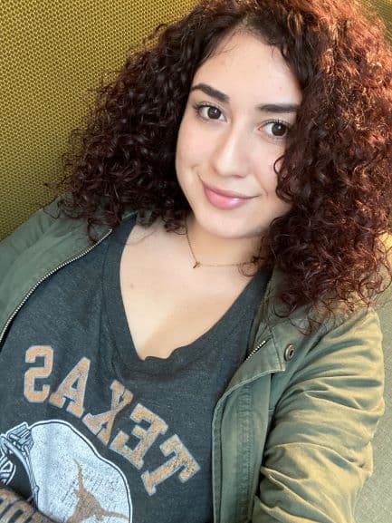 Swim Instructor Profile Image: Gabriela H.