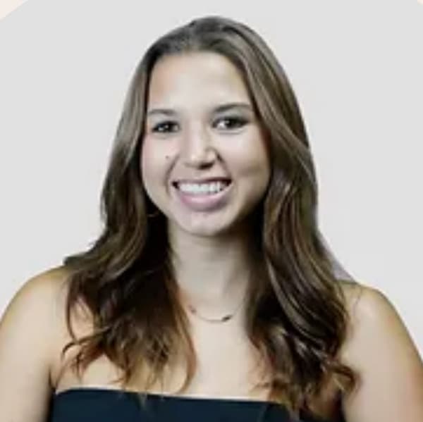 Swim Instructor Profile Image: Grace S.