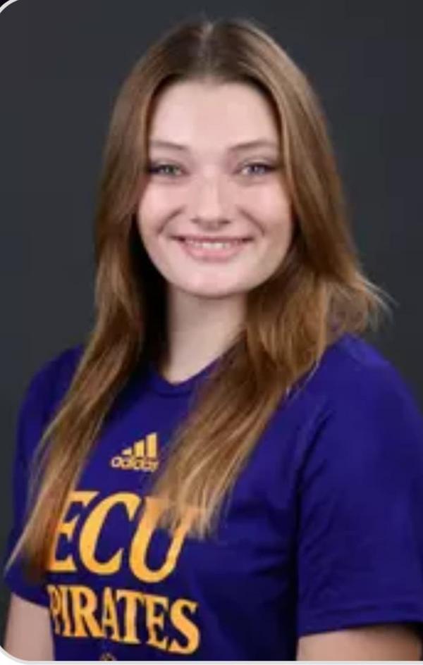 Swim Instructor Profile Image: Grace W.