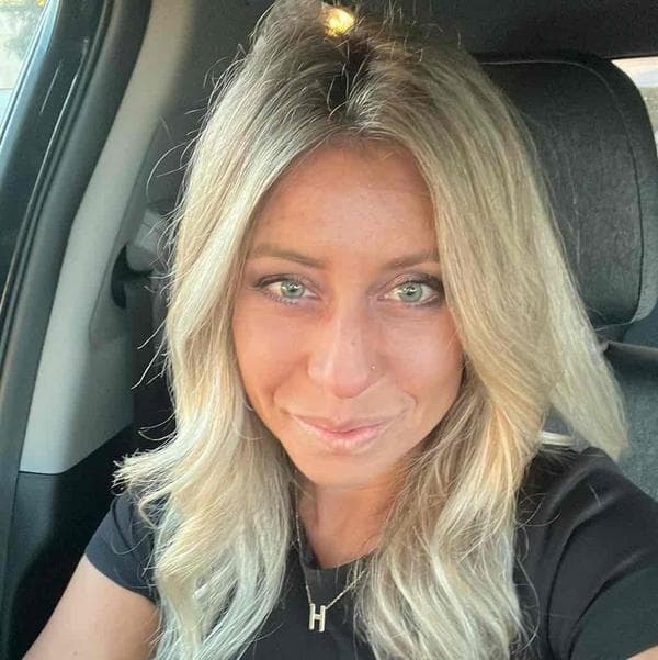 Swim Instructor Profile Image: Hannah S.