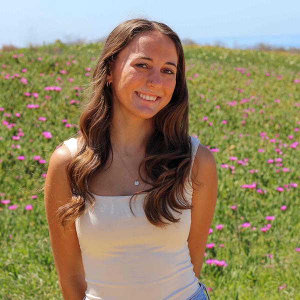 Swim Instructor Profile Image: Hannah T.