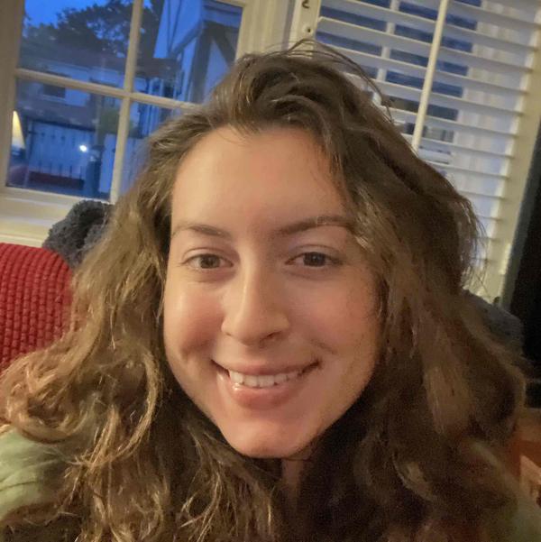 Swim Instructor Profile Image: Hannah S.