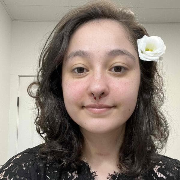 Swim Instructor Profile Image: Ivy G.