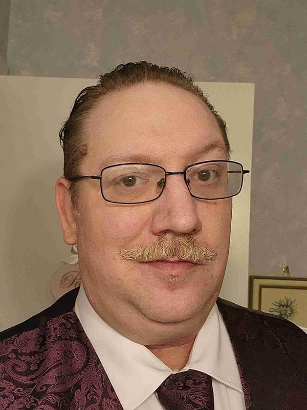 Swim Instructor Profile Image: Justin R.