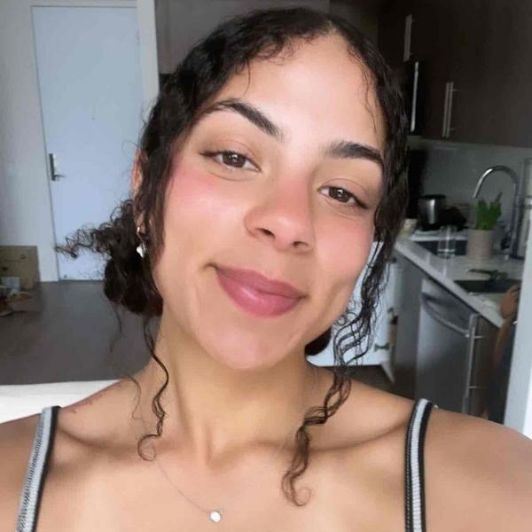 Swim Instructor Profile Image: Kaia P.