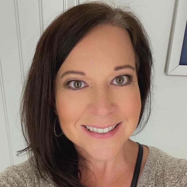 Swim Instructor Profile Image: Kelly P.