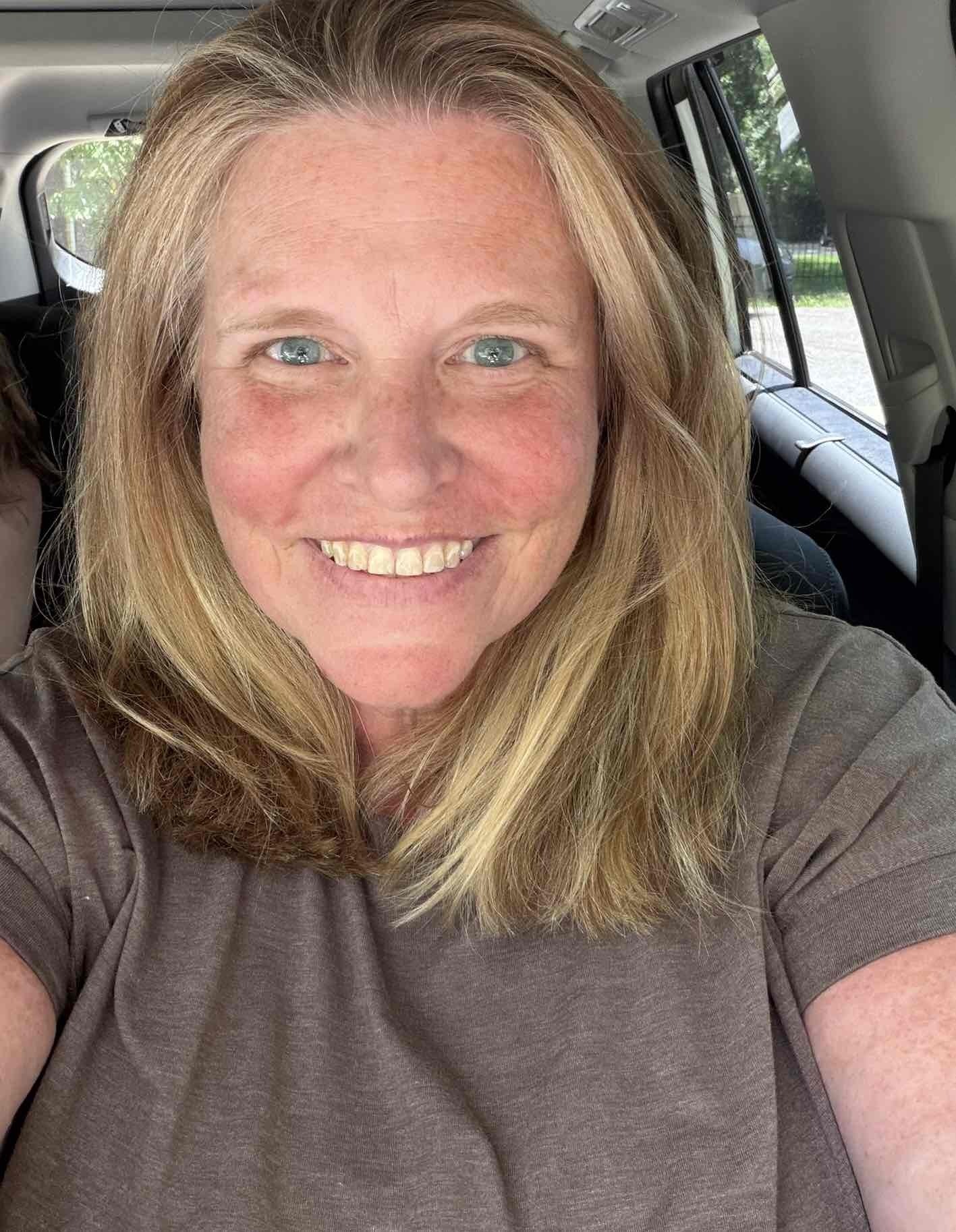 Swim Instructor Profile Image: Lauren E.