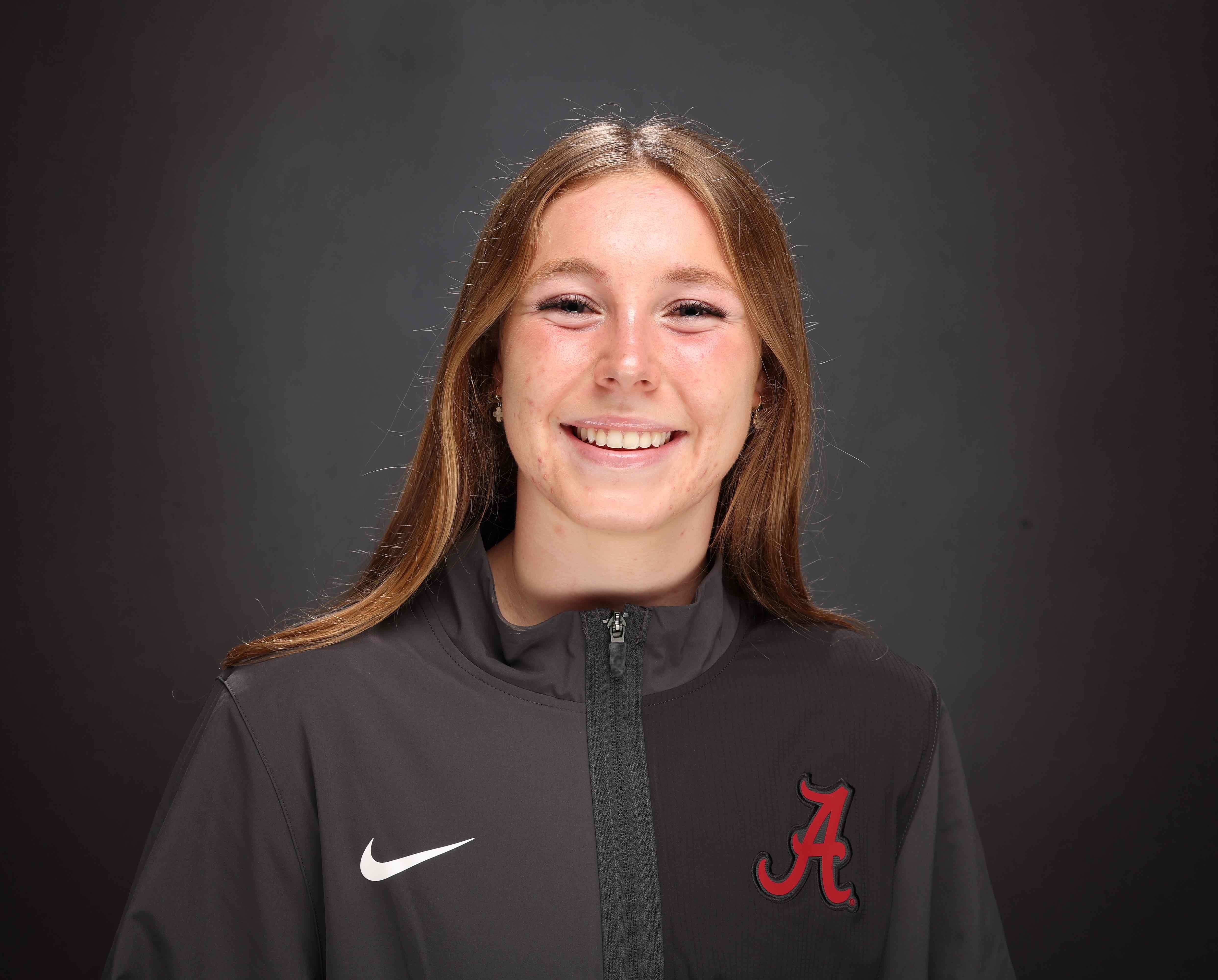 Swim Instructor Profile Image: Lauren M.