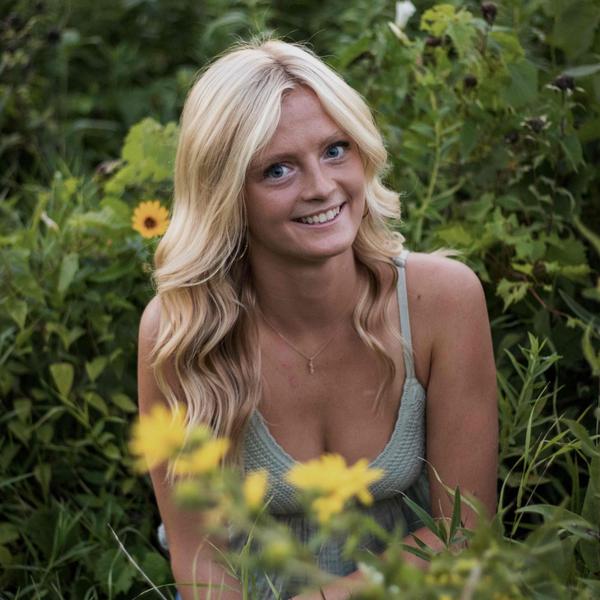 Swim Instructor Profile Image: Lauren O.