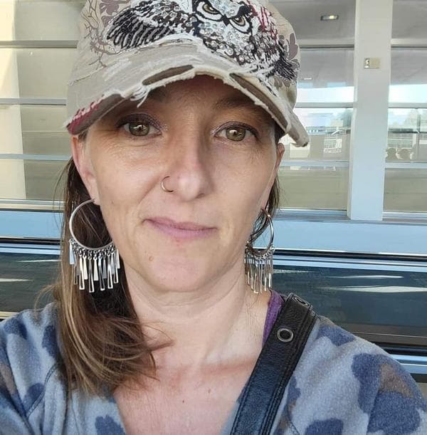 Swim Instructor Profile Image: Leslie T.