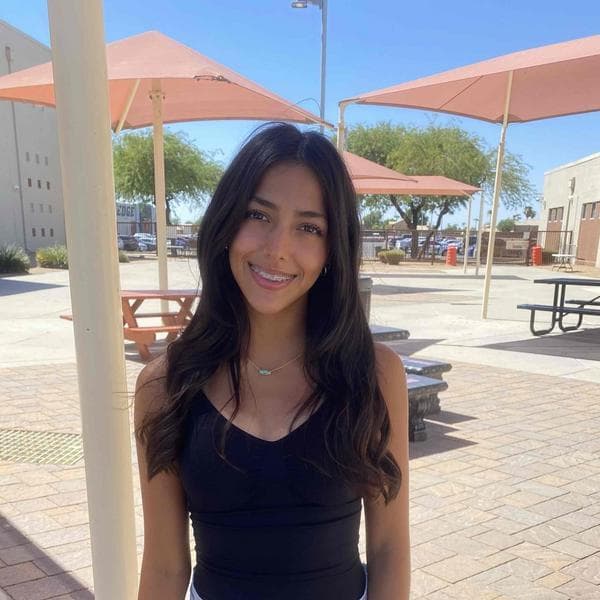 Swim Instructor Profile Image: Leslie R.