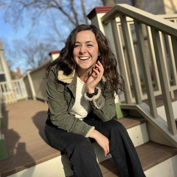 Swim Instructor Profile Image: Lillian B.