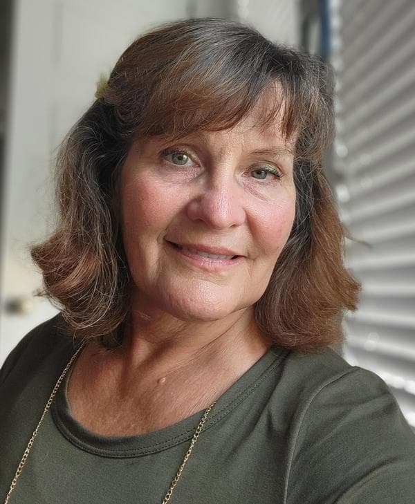 Swim Instructor Profile Image: Lori V.