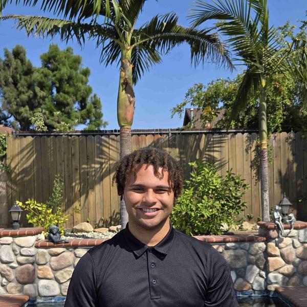 Swim Instructor Profile Image: Lorien M.