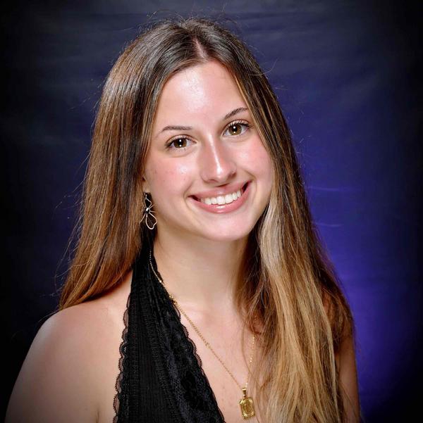 Swim Instructor Profile Image: Lyra P.